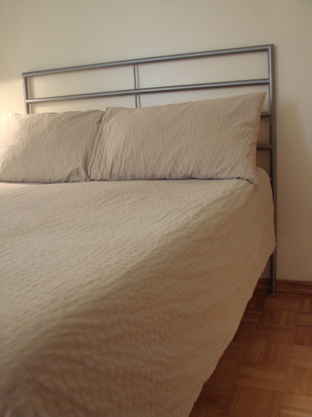 Full Bed – IKEA Heimdal plete Set – $350